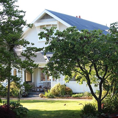 Browns Boutique Bed And Breakfast Уонгануи Экстерьер фото