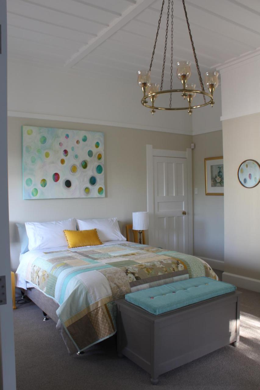 Browns Boutique Bed And Breakfast Уонгануи Экстерьер фото